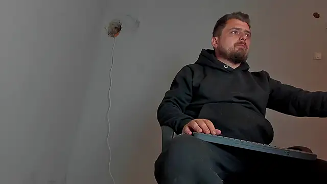 Master Mark Wayne online show from November 9, 2025, 7:29 pm