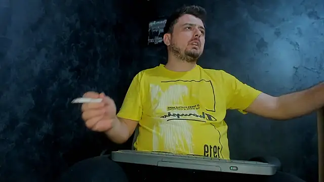 Snapshot of Master_Mark_Wayne chatting on February 1, 2026, 7:34 pm Master Mark Wayne online show from February 1, 2026, 7:34 pm