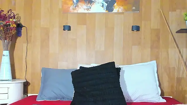 marianaa90 online show from February 7, 2026, 11:51 am