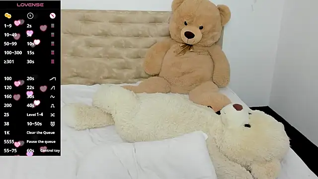 DarcieJane online show from December 7, 2024, 1:41 am