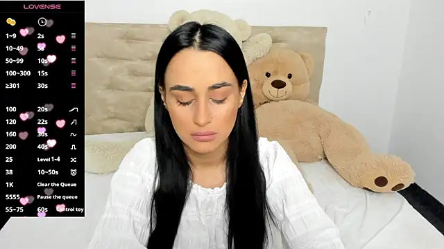 DarcieJane online show from December 5, 2024, 6:39 pm