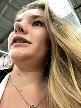 Holy Tereza online show from September 17, 2025, 3:36 pm