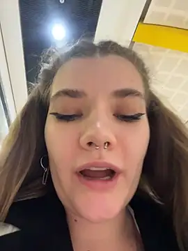 Snapshot of Holy_Tereza chatting on March 4, 2026, 3:20 pm Holy Tereza online show from March 4, 2026, 3:20 pm