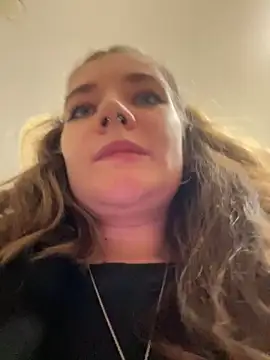 Snapshot of Holy_Tereza chatting on April 11, 2026, 5:49 pm Holy Tereza online show from April 11, 2026, 5:49 pm