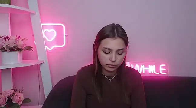 MilanaAngelAs online show from February 7, 2025, 1:53 pm