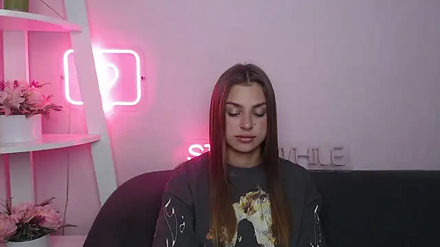 Snapshot of MilanaAngelAs chatting on September 29, 2025, 7:52 pm MilanaAngelAs online show from September 29, 2025, 7:52 pm