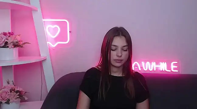 MilanaAngelAs online show from February 18, 2025, 8:49 am
