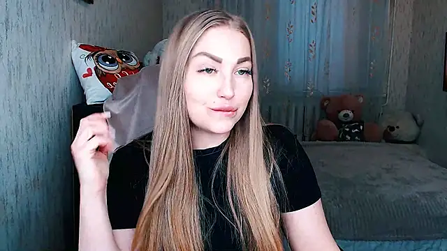 Snapshot of _KittyBoo chatting on February 9, 2026, 6:44 am KittyBoo online show from February 9, 2026, 6:44 am