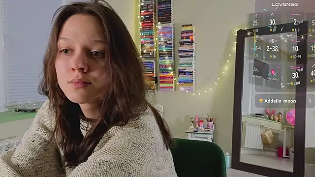 Addelin Moon online show from February 18, 2026, 2:31 am