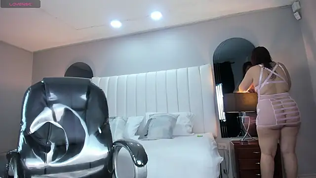 vanity sex online show from February 7, 2025, 11:45 am