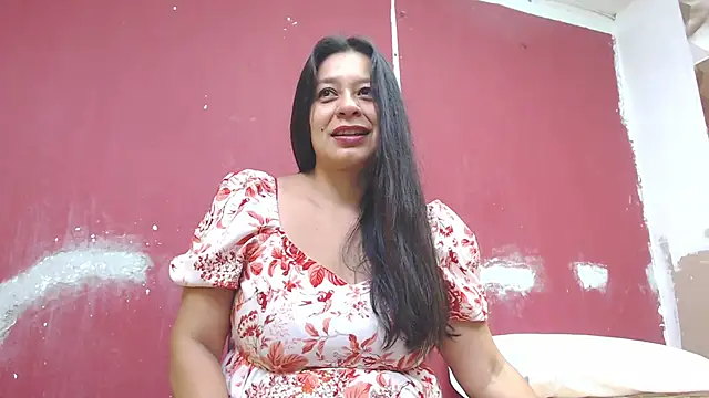 Snapshot of MiaCallie chatting on October 16, 2025, 7:11 pm MiaCallie online show from October 16, 2025, 7:11 pm