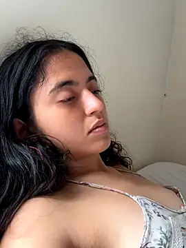 ViolettaSummer online show from November 30, 2025, 3:35 pm