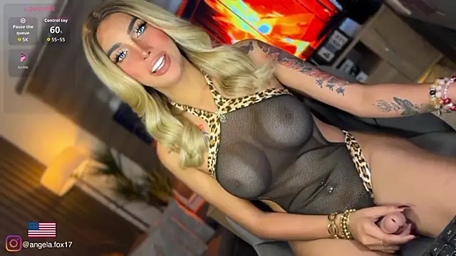 Angela foxx online show from April 19, 2026, 4:13 am