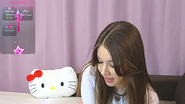 ellie kramer online show from March 29, 2026, 8:32 pm