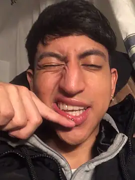 modelo180 online show from March 14, 2025, 1:48 am