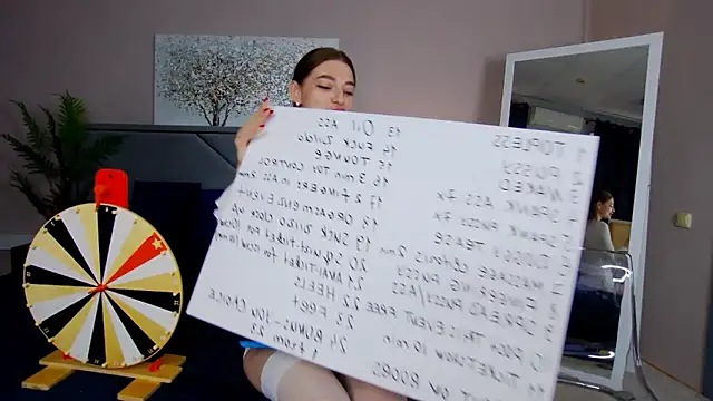 NicoleRosss online show from October 20, 2025, 1:00 pm