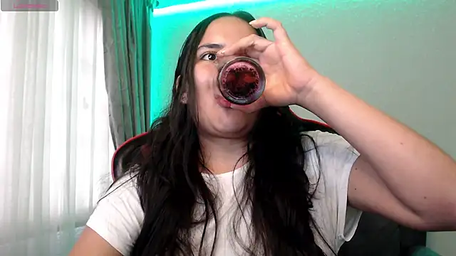 Snapshot of Lexyevans chatting on February 8, 2025, 9:04 pm Lexyevans online show from February 8, 2025, 9:04 pm