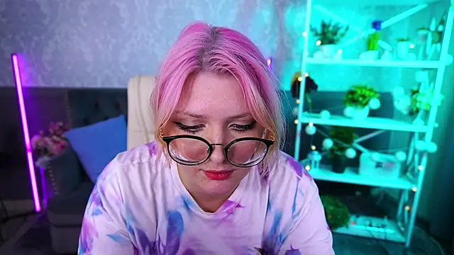 Snapshot of CoolTatis chatting on September 23, 2025, 1:07 pm CoolTatis online show from September 23, 2025, 1:07 pm