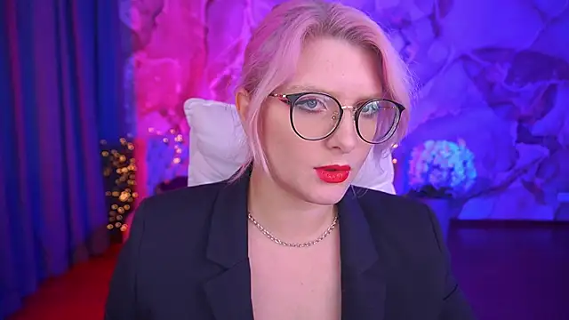 Snapshot of CoolTatis chatting on October 3, 2025, 1:34 pm CoolTatis online show from October 3, 2025, 1:34 pm