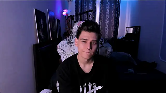 Snapshot of Foxicfu chatting on February 7, 2026, 7:38 am Foxicfu online show from February 7, 2026, 7:38 am