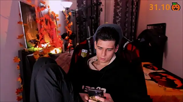 Foxicfu online show from October 24, 2025, 1:21 pm