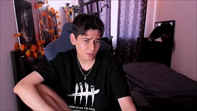 Foxicfu online show from November 14, 2025, 8:29 am