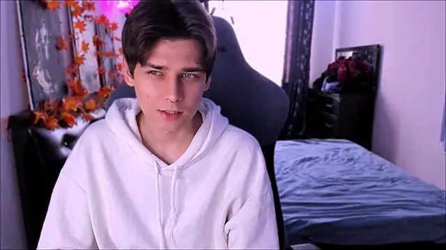 Foxicfu online show from December 22, 2025, 8:58 am