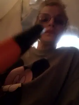 Snapshot of BritneyHudson chatting on January 18, 2026, 4:21 pm BritneyHudson online show from January 18, 2026, 4:21 pm