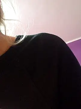 BritneyHudson online show from October 21, 2025, 3:44 pm