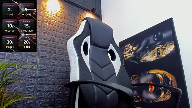 Snapshot of tommike chatting on October 6, 2025, 11:33 am tommike online show from October 6, 2025, 11:33 am