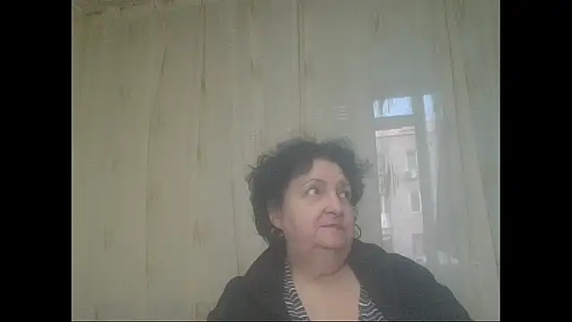 Snapshot of maturekorine chatting on October 22, 2025, 3:11 pm maturekorine online show from October 22, 2025, 3:11 pm