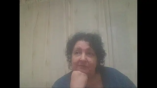 Snapshot of maturekorine chatting on October 13, 2025, 3:46 pm maturekorine online show from October 13, 2025, 3:46 pm