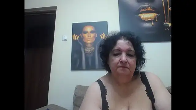 Snapshot of maturekorine chatting on October 29, 2025, 1:15 am maturekorine online show from October 29, 2025, 1:15 am