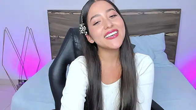 ivette bocelly online show from February 12, 2025, 10:48 pm