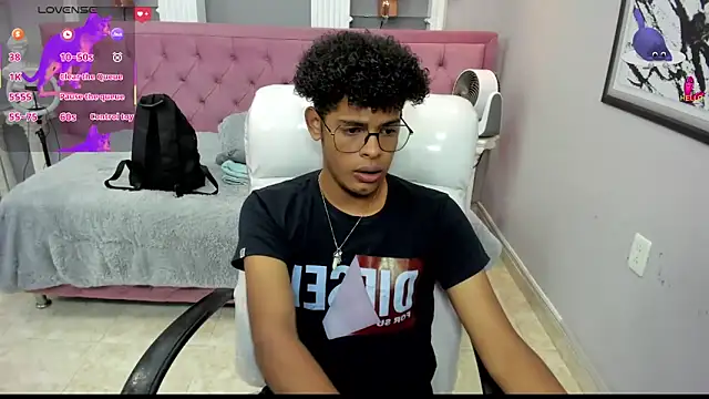 boylittle19cm online show from October 17, 2025, 1:53 am