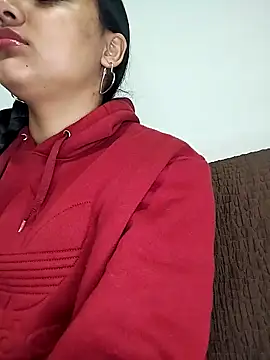 Snapshot of Alix_sweet22 chatting on December 14, 2024, 6:09 pm Alix sweet22 online show from December 14, 2024, 6:09 pm