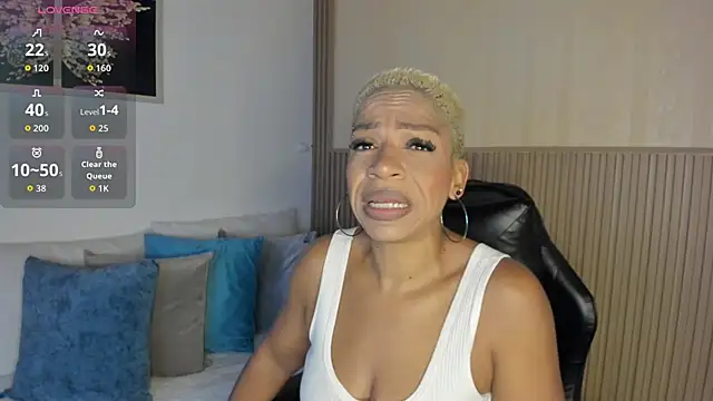 Snapshot of summer_night_ chatting on October 23, 2025, 11:20 am summer night  online show from October 23, 2025, 11:20 am