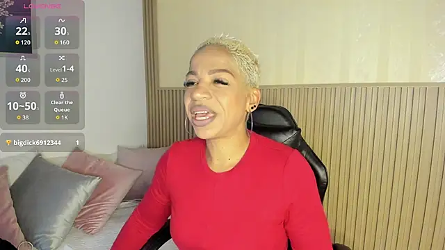 Snapshot of summer_night_ chatting on October 2, 2025, 11:57 am summer night  online show from October 2, 2025, 11:57 am