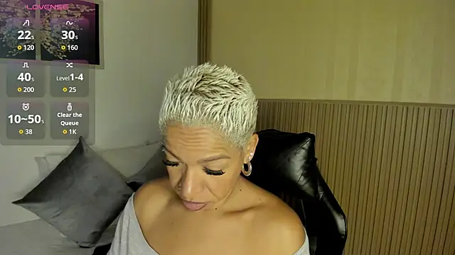 Snapshot of summer_night_ chatting on February 15, 2026, 12:48 pm summer night online show from February 15, 2026, 12:48 pm