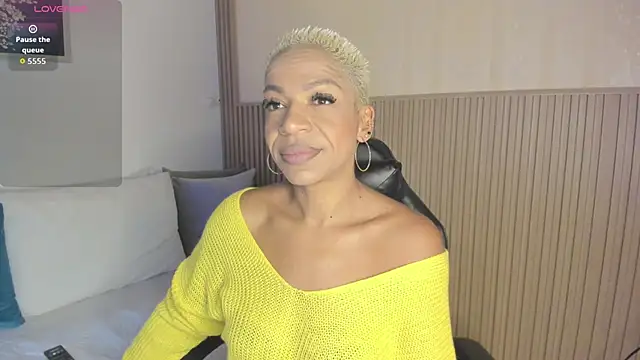 Snapshot of summer_night_ chatting on October 21, 2025, 11:42 am summer night  online show from October 21, 2025, 11:42 am