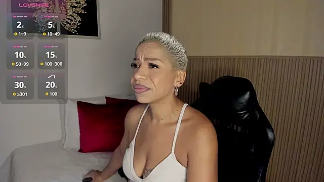 summer night  online show from April 13, 2026, 11:36 am