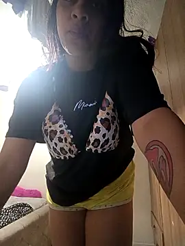 Snapshot of Susan-Rumie chatting on September 26, 2025, 4:25 pm Susan-Rumie online show from September 26, 2025, 4:25 pm