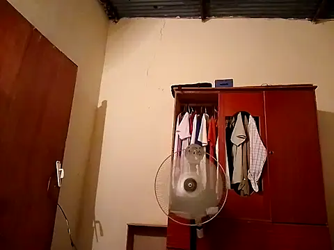 Snapshot of sincuenton24cmts chatting on October 5, 2025, 2:24 am sincuenton24cmts online show from October 5, 2025, 2:24 am