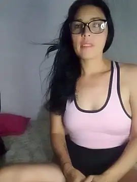 Snapshot of KarameloVzla chatting on October 30, 2025, 1:59 am KarameloVzla online show from October 30, 2025, 1:59 am