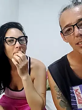 Snapshot of KarameloVzla chatting on September 22, 2025, 8:09 am KarameloVzla online show from September 22, 2025, 8:09 am