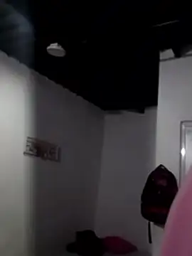 KarameloVzla online show from January 17, 2026, 1:42 am