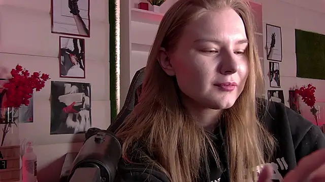 ValerieViolette online show from March 1, 2025, 9:18 am