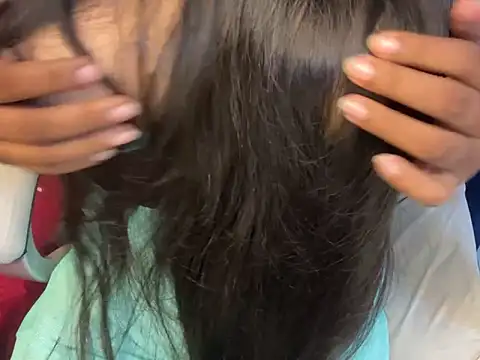 Snapshot of roshni-5 chatting on September 21, 2025, 6:57 pm roshni-5 online show from September 21, 2025, 6:57 pm