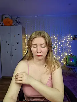 Snapshot of D0nna_ chatting on March 1, 2026, 7:47 pm D0nna online show from March 1, 2026, 7:47 pm