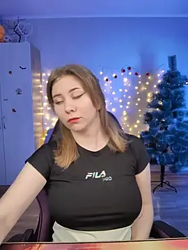 Snapshot of D0nna_ chatting on February 2, 2026, 3:11 pm D0nna online show from February 2, 2026, 3:11 pm